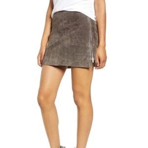 NWOT BlankNYC Suede Leather Side Zip Mini Skirt in Shadow Grey